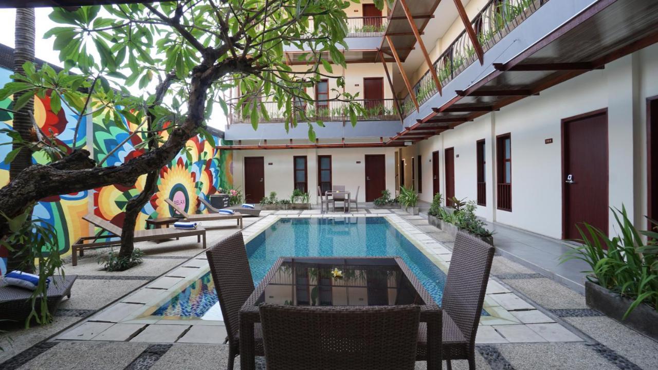 Reddoorz Near Legian Street Hotel Exterior photo